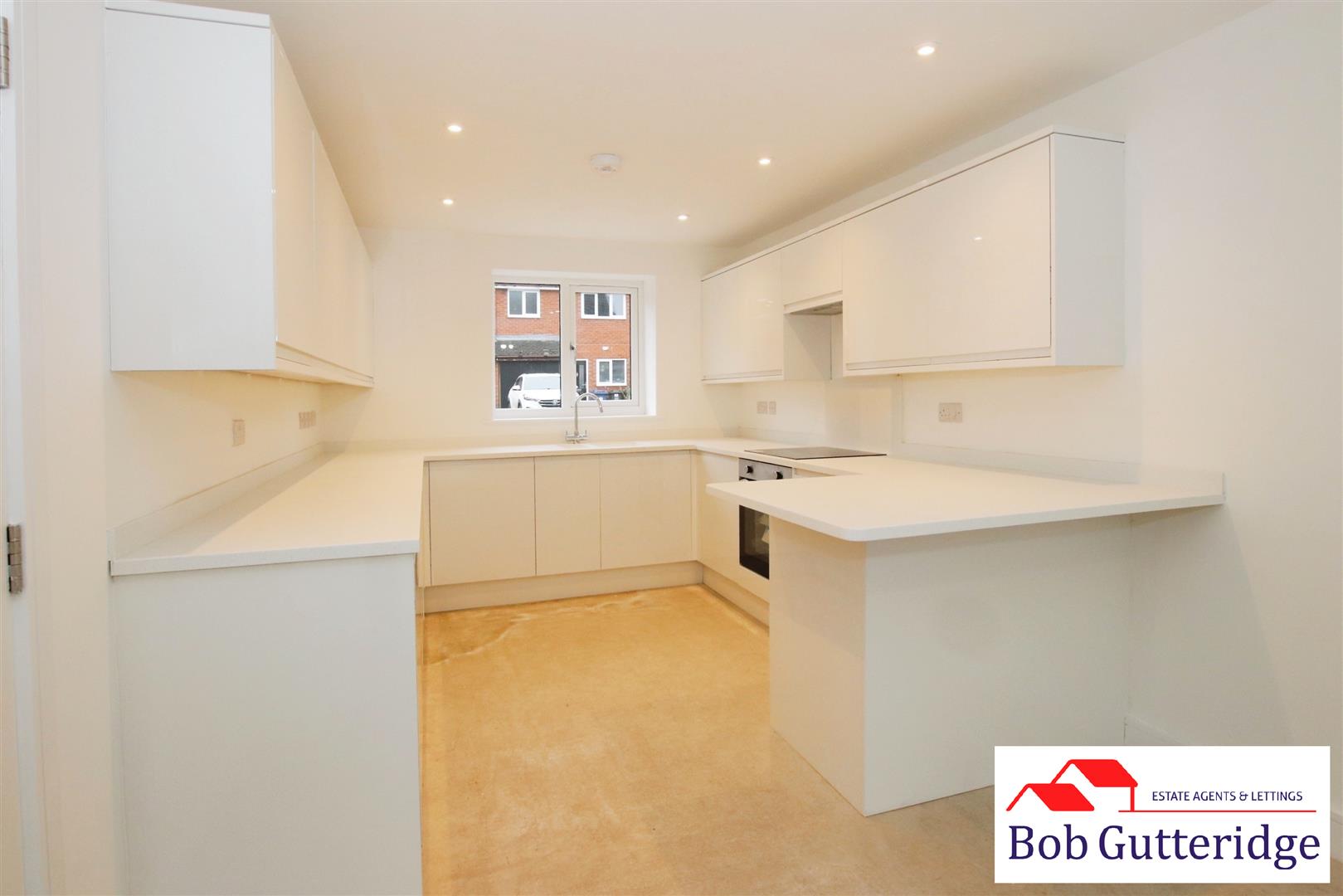 OPEN PLAN  L  SHAPED FITTED KITCHEN/LOUNGE/DINING